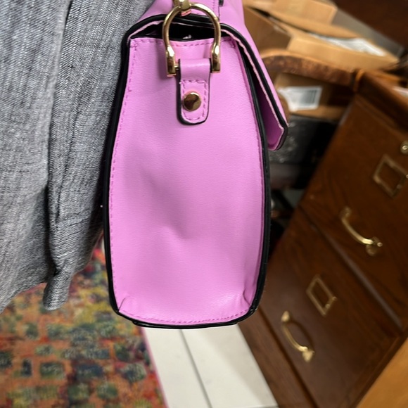 A new day  Satchel  Crossbody bag  NWOT Orchid color  vegan looks genuine   gold - Picture 6 of 16